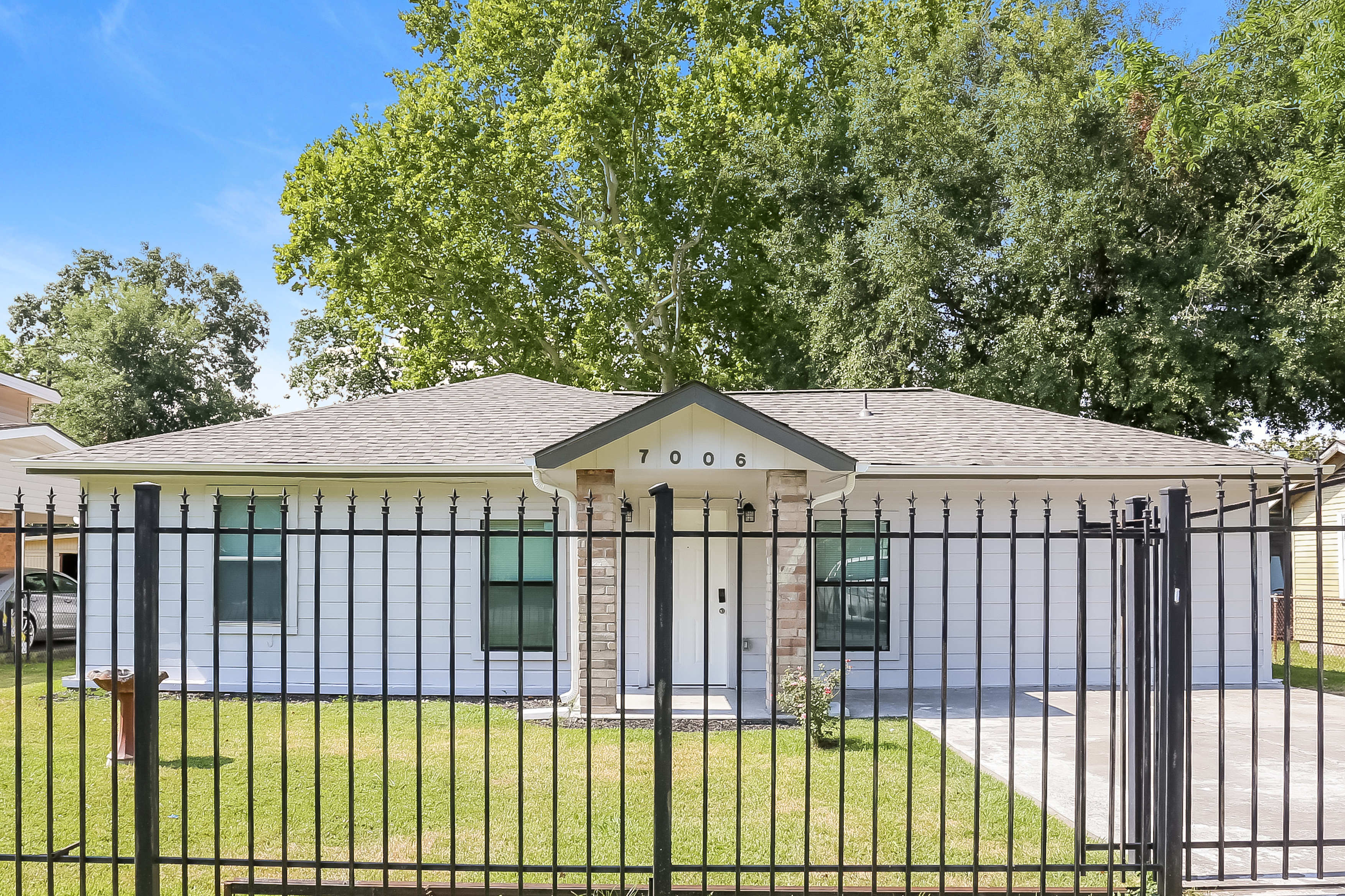 7006 Jay St Houston, TX 77028